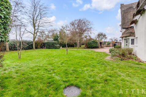Old thatched cottage Manse Lane Crstfield IP19 0DJ