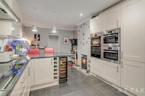 68 High Road Wortwell, Harleston IP20 0EF (28).jpg