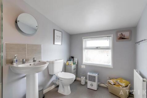 9 Bedingfield Crescent Halesworth IP19 8DZ (34).jp