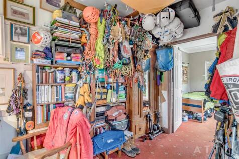 6 Mill Hill Drive Halesworth IP19 8DB (12).jpg