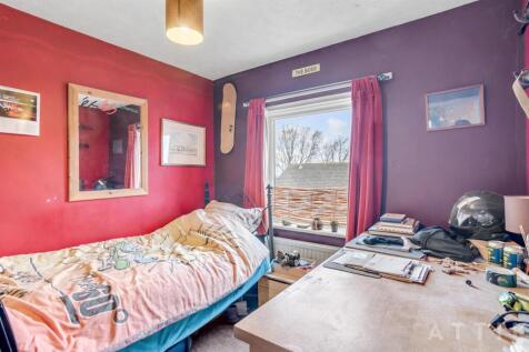 6 Mill Hill Drive Halesworth IP19 8DB (24).jpg