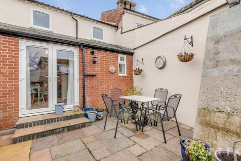 Attik 11 St Johns Road Bungay NR35 1DH (4).jpg