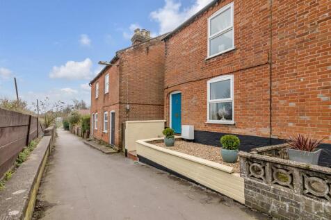 7 Swan Lane, Halesworth, IP19 8LJ (28).jpg