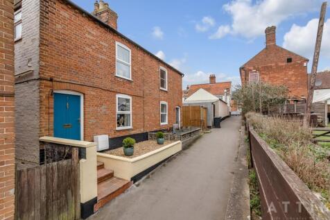 7 Swan Lane, Halesworth, IP19 8LJ (29).jpg