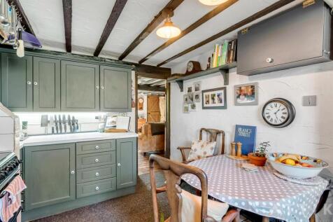2 Town Farm Cottages IP19 0BE (12).jpg
