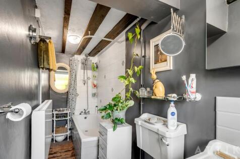 2 Town Farm Cottages IP19 0BE (14).jpg