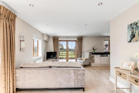 3 Town Farm Cottages, Chediston IP19 OBE (18).jpg
