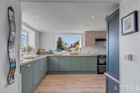 32 Darby Road Beccles NR34 9XX (15).jpg