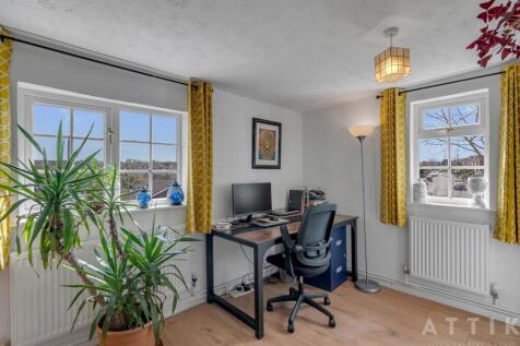 32 Darby Road Beccles NR34 9XX (33).jpg