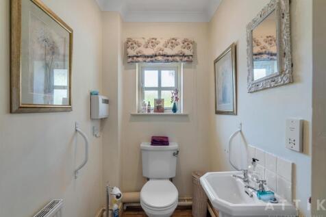2 Hanbury Close, Halesworth IP19 8DG (30).jpg