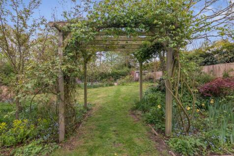1 Harleston Road Linstead IP19 0LE (42).jpg