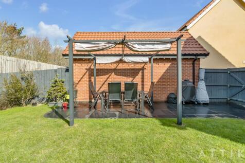 16 Wellington road, Attleborough, NR17 1GQ (30).jp