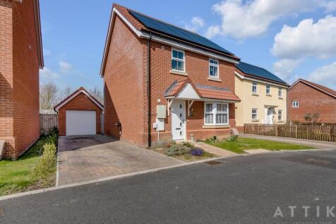 16 Wellington road, Attleborough, NR17 1GQ (35).jp