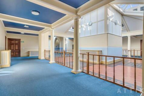 241 The Pavillion, Norwich, NR1 3SN (18).jpg