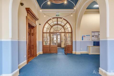 241 The Pavillion, Norwich, NR1 3SN (20).jpg