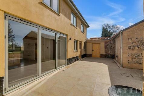 The Beeches, Watton Road, Shropham, NR17 1DY (56).