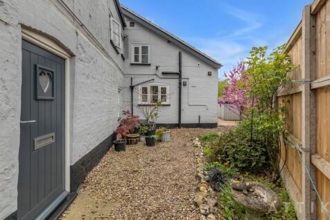 24 Newmarket Road, Norwich, NR46UE (6).jpg