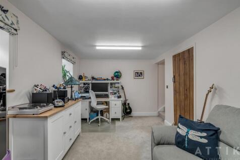 24 Newmarket Road, Norwich, NR46UE (31).jpg