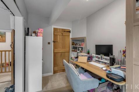 24 Newmarket Road, Norwich, NR46UE (36).jpg