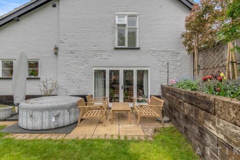 24 Newmarket Road, Norwich, NR46UE (13).jpg