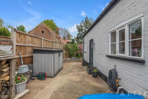 24 Newmarket Road, Norwich, NR46UE (15).jpg