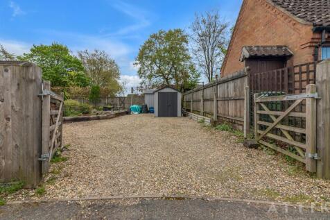 24 Newmarket Road, Norwich, NR46UE (8).jpg