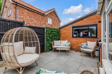 The Rosay, Norwich Road, Yaxham, NR19 1QZ (18).jpg