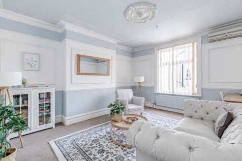 First Floor Suite