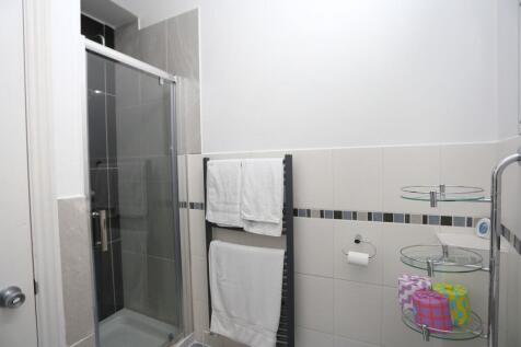 2nd bathroom