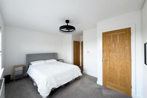 Bed 1