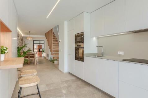 Kitchen 1 - 4