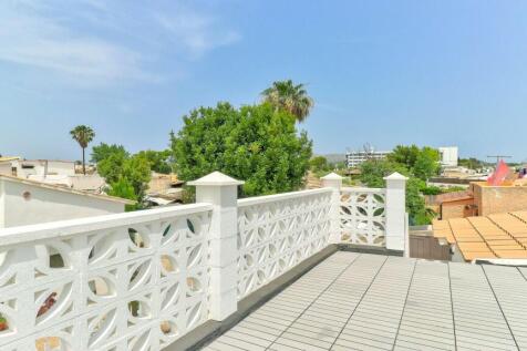 Roof terrace