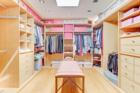 Master bedroom walk-