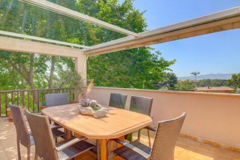 Kitchen terrace