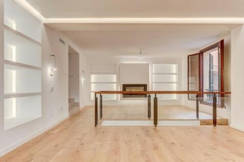 Lounge and dining 1 