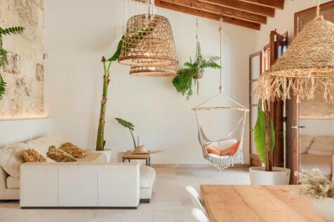 Lounge 1 - 3