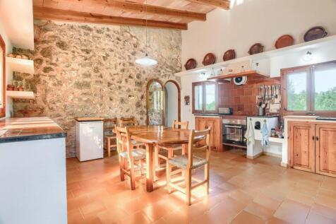 Kitchen 1 - 3