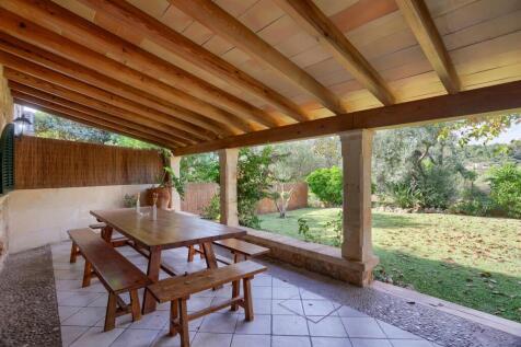 Outside dining