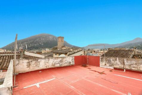 Roof terrace with vi