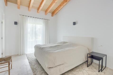 Bedroom 1 House 2