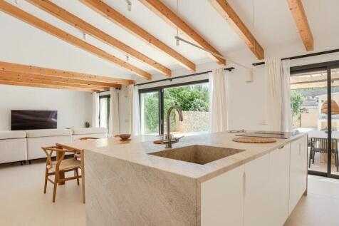 Kitchen 1 - 2