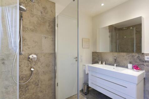 big_banyo_2