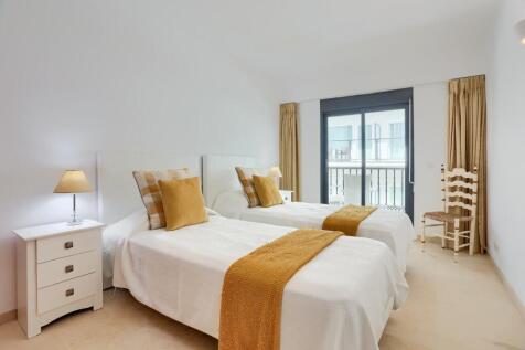 Bedroom 2 - 1