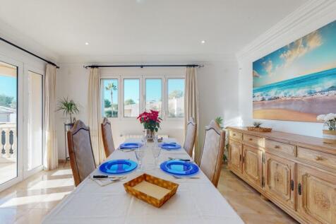 04. Dinning Room 02 