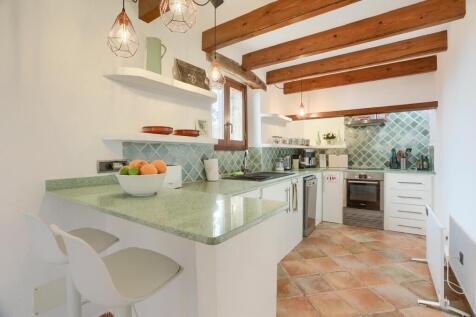 Kitchen 1 - 2