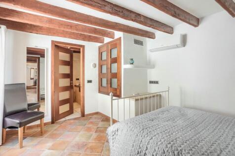 Bedroom 2 with en su