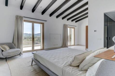 Master bedroom with 
