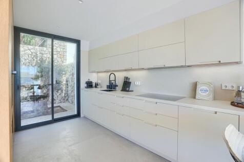 Kitchen 1 - 1
