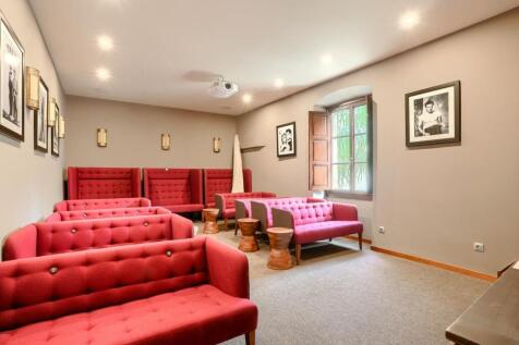 Lounge 2