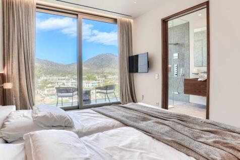 Bedroom 3 with en su